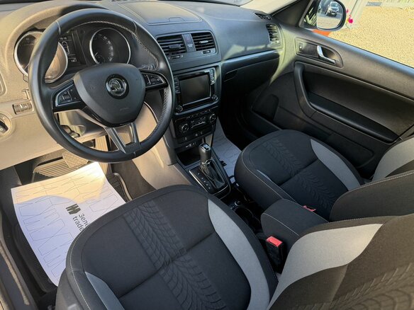2015 Skoda Yeti I Рестайлинг, белый, 1550000 рублей - вид 7