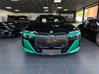 2026 BMW 7 серии 740d xDrive VII (G70), зелёный, 18490000 рублей, вид 2