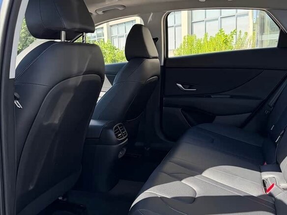 2026 Hyundai Elantra VII (CN7) Рестайлинг, серый - вид 11