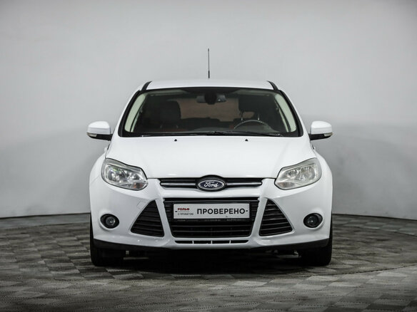 2013 Ford Focus III, белый - вид 1
