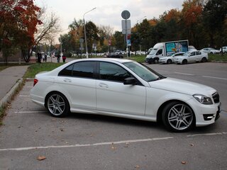 2011 Mercedes-Benz C-Класс 200 III (W204) Рестайлинг, белый, 1590000 рублей, вид 5