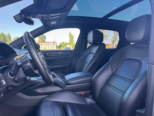2019 Porsche Cayenne III, синий, 4800000 рублей - вид 9