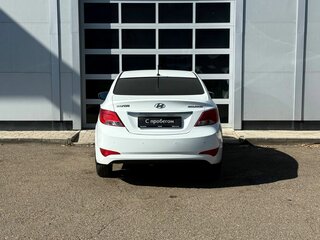 2015 Hyundai Solaris I Рестайлинг, белый, 1152000 рублей, вид 4