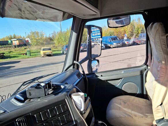 2012 Volvo FH, белый, 3600000 рублей - вид 11