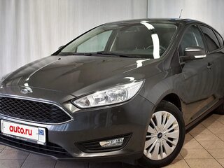 2017 Ford Focus III Рестайлинг, серый, 1100000 рублей, вид 2