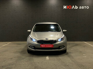 2013 Kia Ceed II, серебристый, 990000 рублей, вид 2