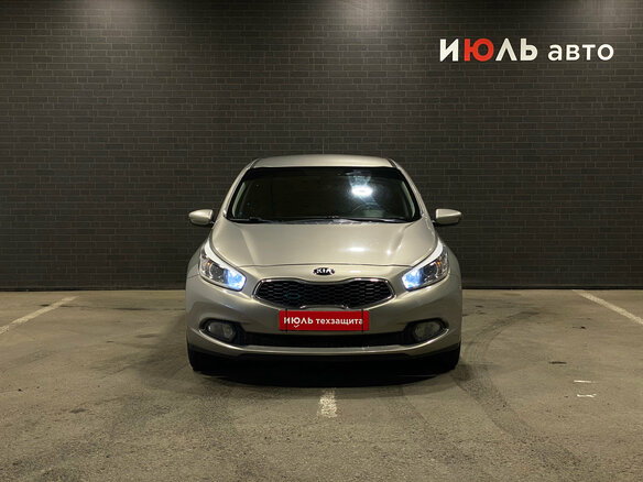 2013 Kia Ceed II, серебристый - вид 1