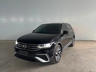 2023 Volkswagen Tiguan Allspace II Рестайлинг, чёрный, 2865690 рублей, вид 1