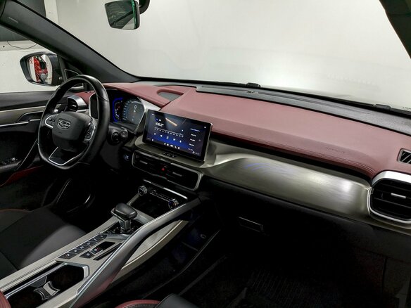 2024 Geely Coolray I, серый, 1890000 рублей - вид 20