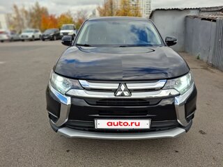 2017 Mitsubishi Outlander III Рестайлинг 2, чёрный, 1990000 рублей, вид 3