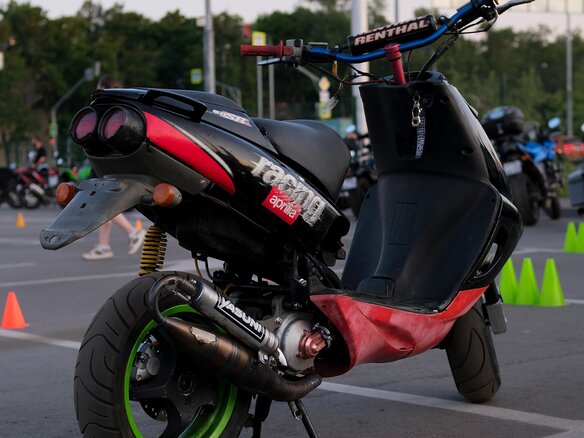 1998 Aprilia SR 50, чёрный, 250000 рублей
