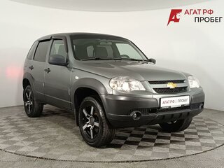 2018 Chevrolet Niva I Рестайлинг, серый, 840000 рублей, вид 1