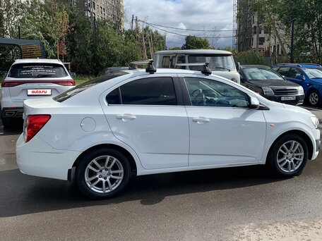 2014 Chevrolet Aveo II, белый, 525000 рублей, вид 2