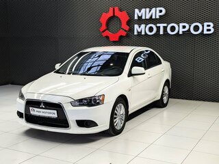 2011 Mitsubishi Lancer X Рестайлинг, белый, 735000 рублей, вид 1