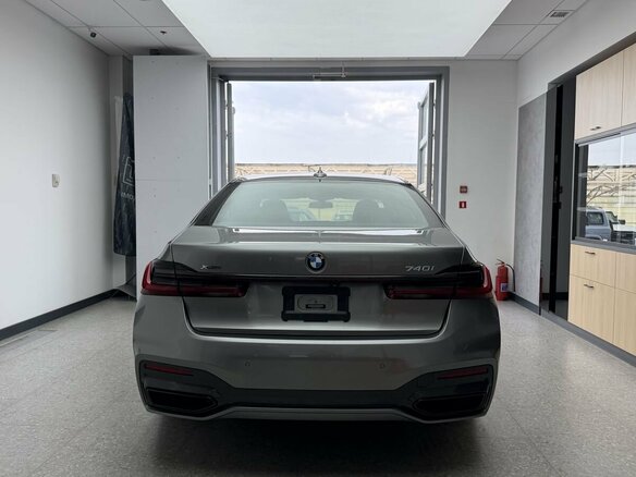 2020 BMW 7 серии 740Li xDrive VI (G11/G12) Рестайлинг, серый - вид 6