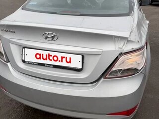 2016 Hyundai Solaris I Рестайлинг, серебристый, 390000 рублей, вид 4