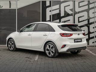 2018 Kia Ceed III, белый, 1690000 рублей, вид 2