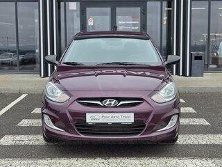 2013 Hyundai Solaris I, фиолетовый, 615000 рублей, вид 2