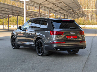 2017 Audi Q7 II (4M), серый, 3799500 рублей, вид 5