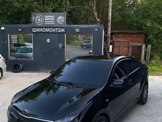 2017 Kia Rio IV, чёрный, 1350000 рублей, вид 2