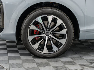 2026 Audi Q3 TFSI III (FJ), серый, 7950000 рублей, вид 3