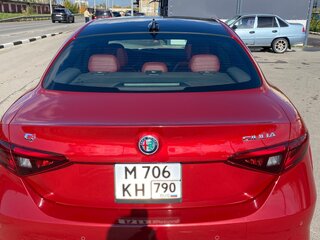 2017 Alfa Romeo Giulia II (952), красный, 3000000 рублей, вид 3