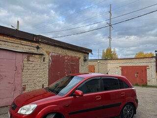 2008 Kia Rio II, красный, 760000 рублей, вид 3