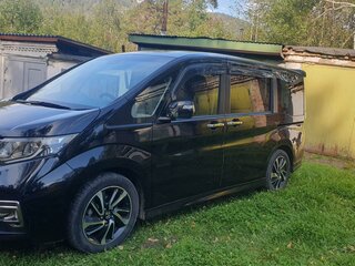 2017 Honda Stepwgn Spada V Рестайлинг, чёрный, 1750000 рублей, вид 1