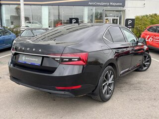 2020 Skoda Superb III Рестайлинг, чёрный, 2348000 рублей, вид 2