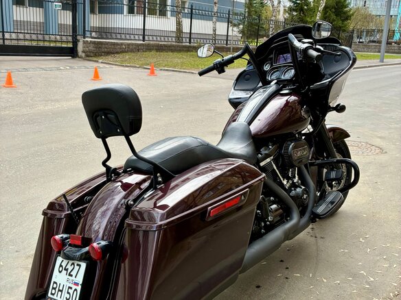 2021 Harley-Davidson Road Glide Special, красный, 1750000 рублей - вид 3
