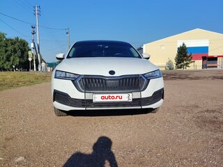 2021 Skoda Octavia IV (A8), белый, 1950000 рублей, вид 3