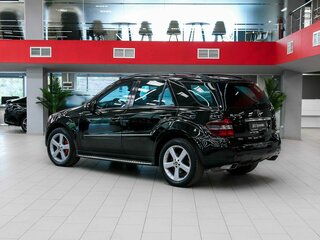 2008 Mercedes-Benz M-Класс 350 II (W164) Рестайлинг, чёрный, 1250000 рублей, вид 4