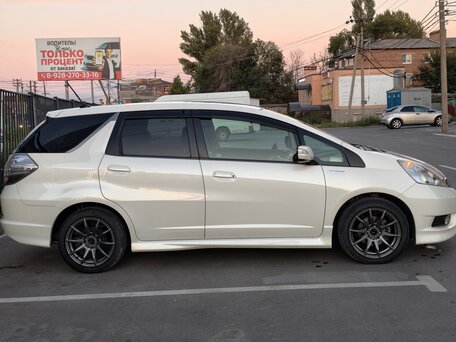 2011 Honda Fit Shuttle I, белый, 1000000 рублей, вид 3