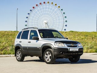 2018 Chevrolet Niva I Рестайлинг, серебристый, 750000 рублей, вид 5