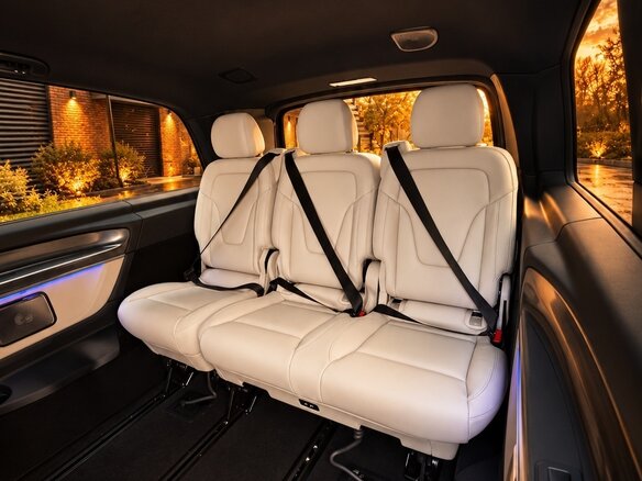 2026 Mercedes-Benz V-Класс Extra Long 300 d экстра длинный III (W447) Рестайлинг 2, чёрный, 13990000 рублей - вид 17