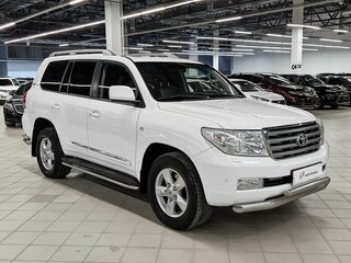 2011 Toyota Land Cruiser 200 Series, белый, 2803000 рублей, вид 2