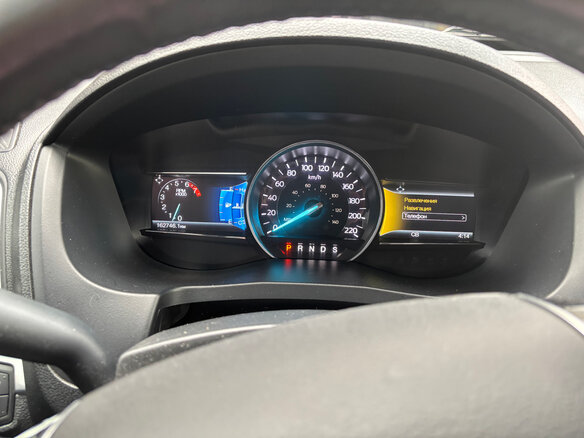 2017 Ford Explorer V Рестайлинг, белый, 2500000 рублей - вид 5