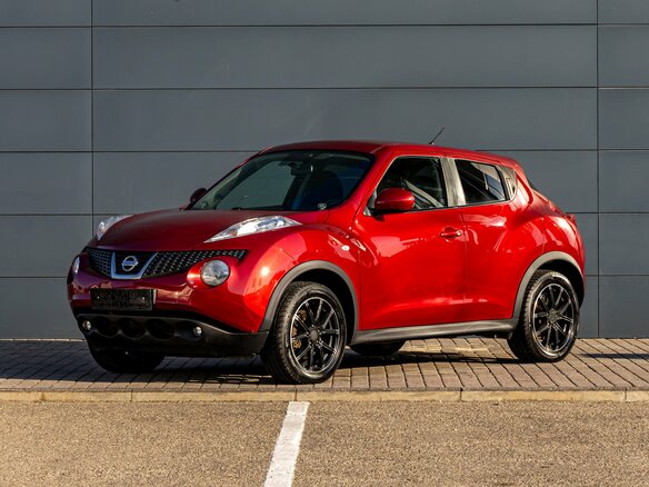 2011 Nissan Juke I, красный, 1095000 рублей
