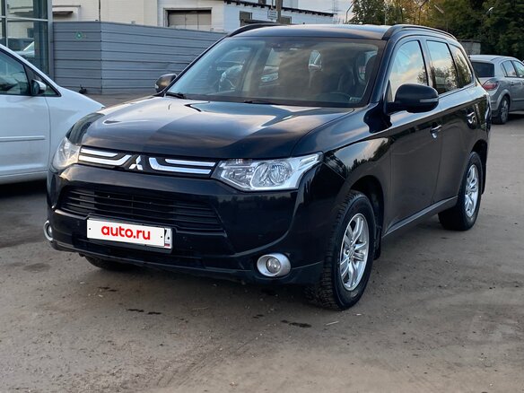 2012 Mitsubishi Outlander III, чёрный, 1350000 рублей