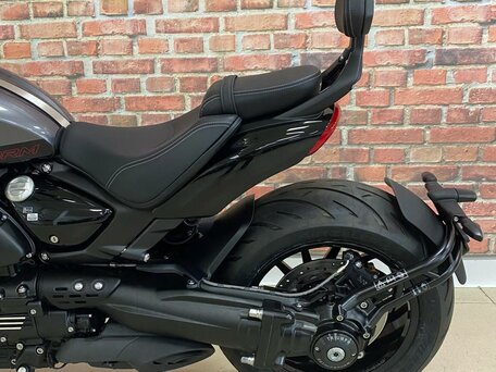 2026 Triumph Rocket 3, серый, 3800000 рублей, вид 5