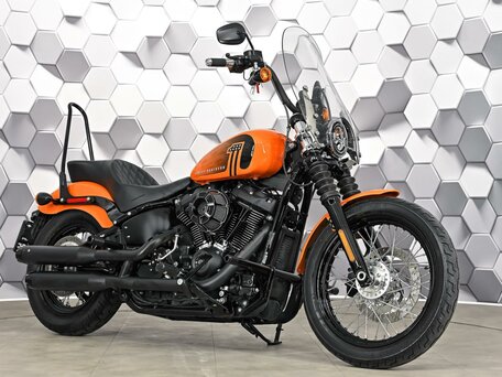 2021 Harley-Davidson Street Bob, оранжевый, 1677000 рублей, вид 3