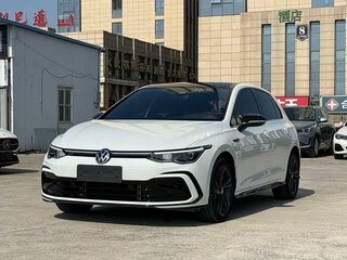 2022 Volkswagen Golf VIII, белый, 1540000 рублей, вид 1