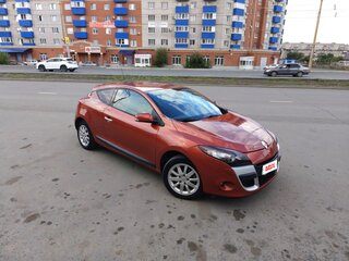2010 Renault Megane III, оранжевый, 880000 рублей, вид 1