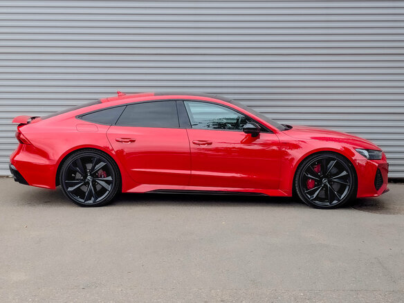 2021 Audi RS 7 II (4K), красный, 14650000 рублей - вид 4