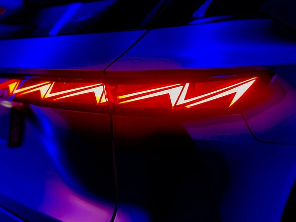 2026 Omoda C7, серебристый, 2909610 рублей - вид 9