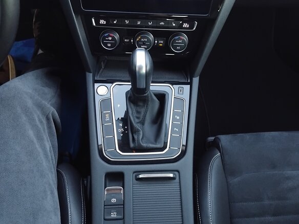 2020 Volkswagen Passat B8 Рестайлинг, синий, 2275000 рублей - вид 28