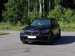 2021 BMW X5 30d IV (G05/G18), чёрный, 9100000 рублей, вид 2