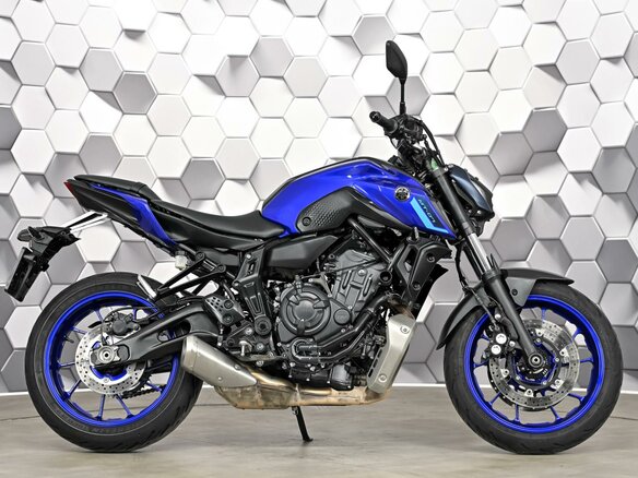 2023 Yamaha MT-07 (FZ-07), синий, 899000 рублей - вид 2