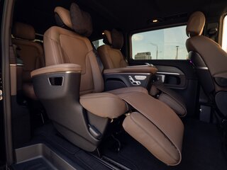 2026 Mercedes-Benz V-Класс Extra Long 300 d экстра длинный III (W447) Рестайлинг 2, чёрный, 15700000 рублей, вид 2