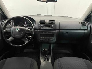 2011 Skoda Fabia II Рестайлинг, белый, 530000 рублей, вид 5